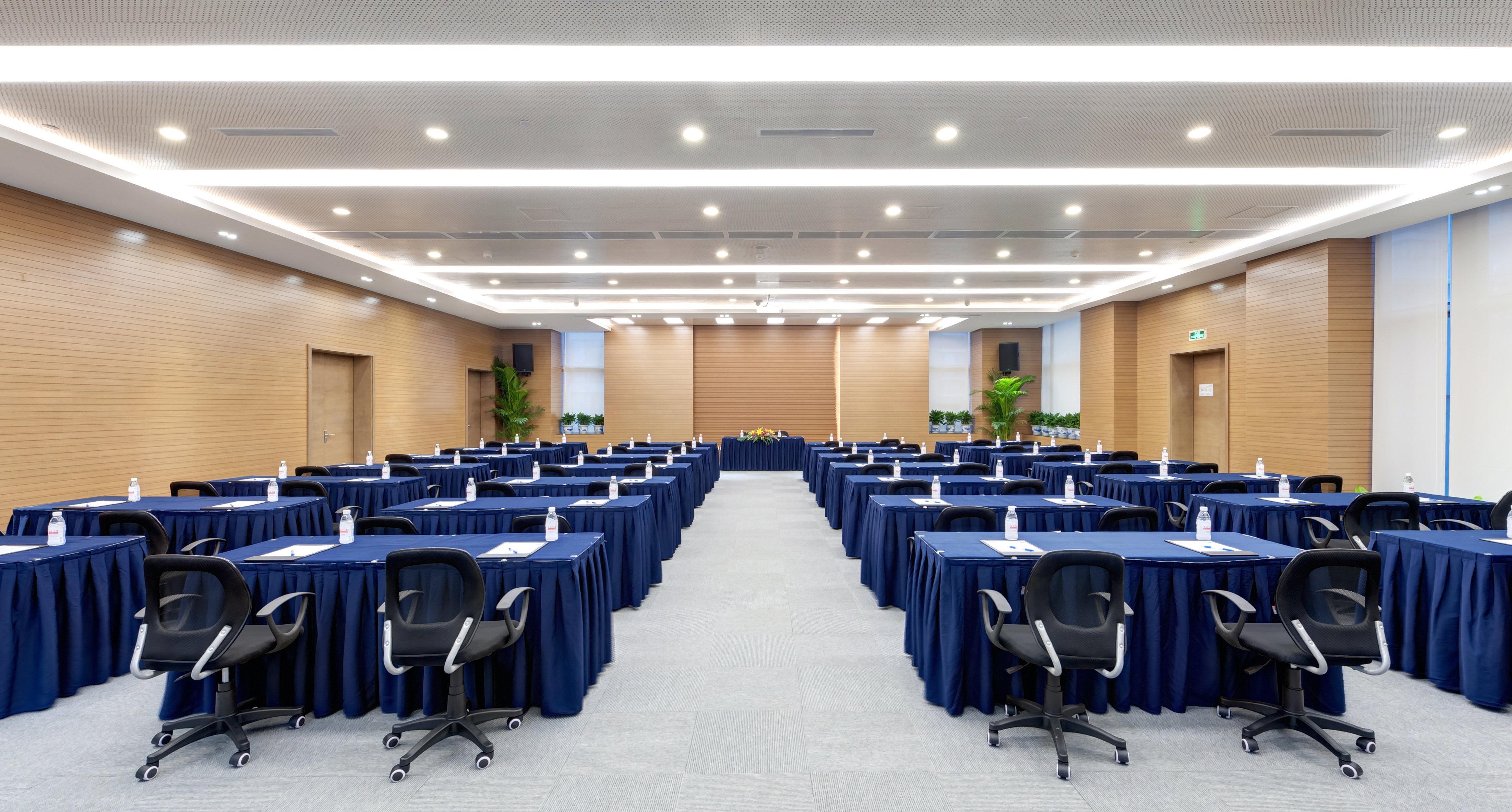 Holiday Inn Express Chengdu West Gate By Ihg Екстериор снимка